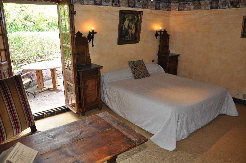 Chateau Hotel La Vignette Haute Auribeau-sur-Siagne Kültér fotó